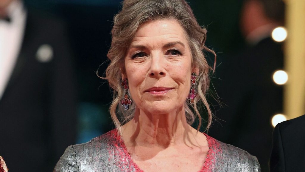 icono de elegancia con sus vestidos de gala más impresionantes