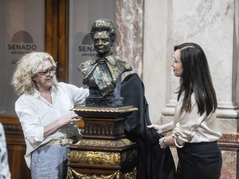 Victoria Villarruel pierde a una funcionaria de confianza en el Senado mientras se tensa cada vez más su relación con Milei
