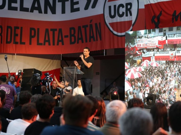 "Arranca un camino de construcción"