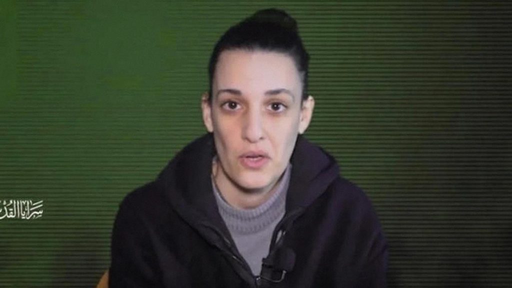 Publican un video de rehén israelí que será liberada y pide que el