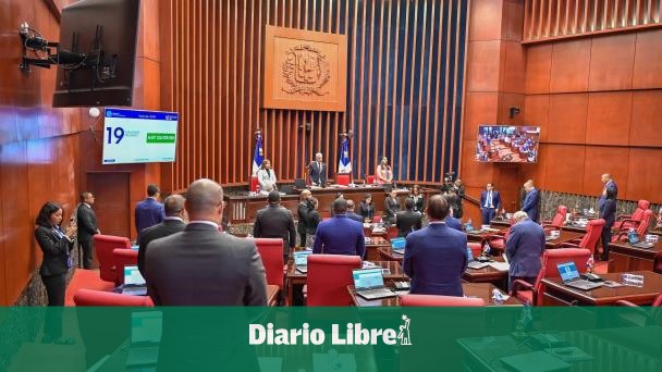 Conozca a los senadores ausentes de las sesiones