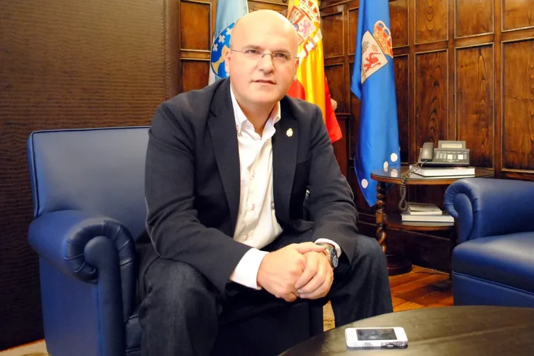 El Supremo condena a Baltar a una multa de 1.800 euros por conducir a más de 200 km/h