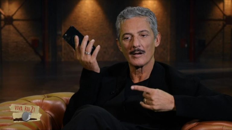 Fiorello presenta Unico il docufilm sul litigio con la moglie | Video