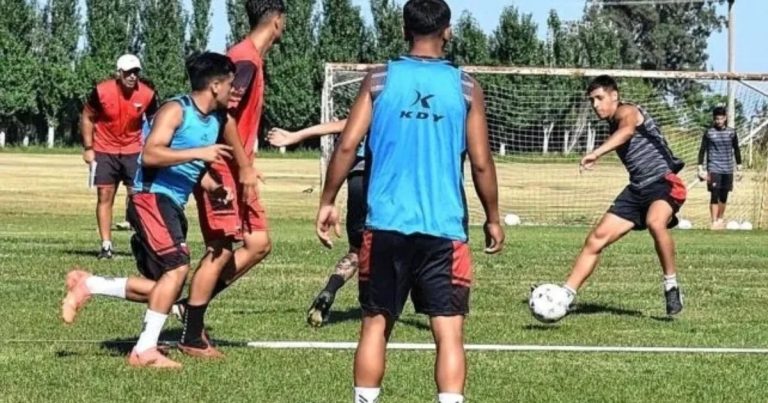 Insólito: Colón evalúa pedirle a AFA jugar la Liga Profesional :: Olé