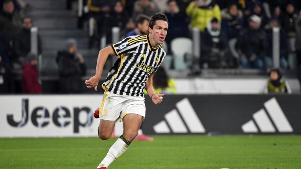 Juve, rinnovo Chiesa: c'è il sì per un anno. Si tratta con Bremer e Vlahovic