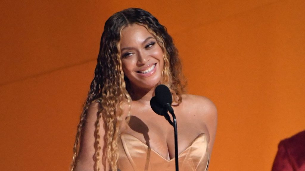 Premios Grammy 2025: fecha, nominados y dónde ver la gala más importante para la industria musical