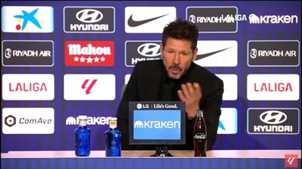 Simeone: "Si está el árbitro, el VAR y el cuarto y todos ven penalti, pues es penalti"