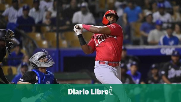 Sócrates Brito y Grant Gavin ponen a los Leones a la puerta del título