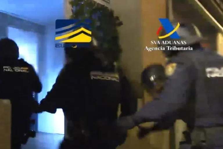 Treinta detenidos de una mafia china que vendían mujeres en España para prostituirlas