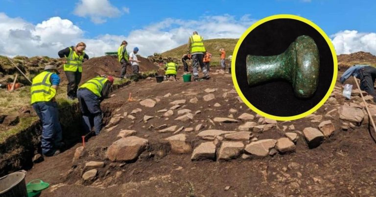 arqueólogos desentierran tesoros antiguos de una civilización olvidada en Escocia con la ayuda de voluntarios