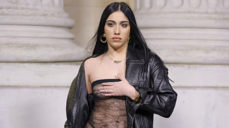 las lecciones sobre amor propio que nos dejó la hija de Madonna sobre la pasarela