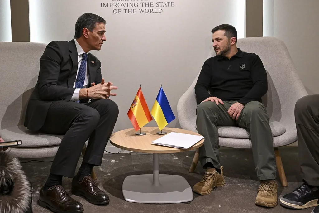 "El gasto militar de España es muy bajo" y "es hora de invertir": Bruselas, Trump y la OTAN presionan a Sánchez para que destine más dinero a Defensa