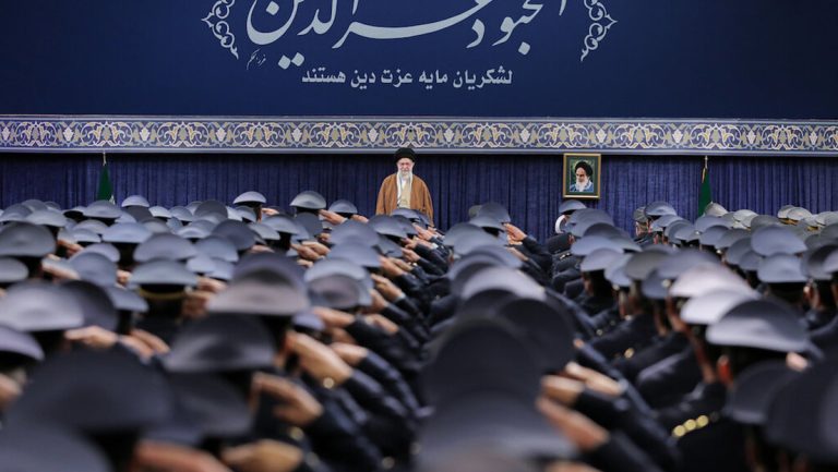 Irán rechaza negociar con EE.UU.: