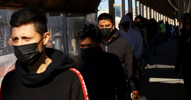 La lista completa de las empresas que ofrecen empleo a los migrantes mexicanos deportados por Trump