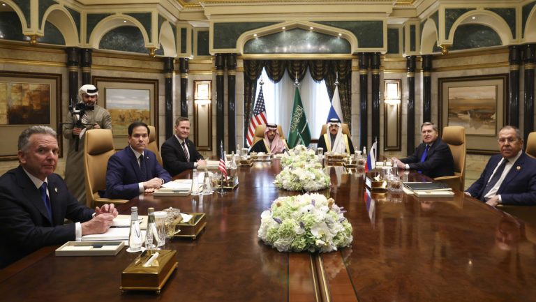 Casa Blanca: La reunión entre Rusia y EE.UU. fue un