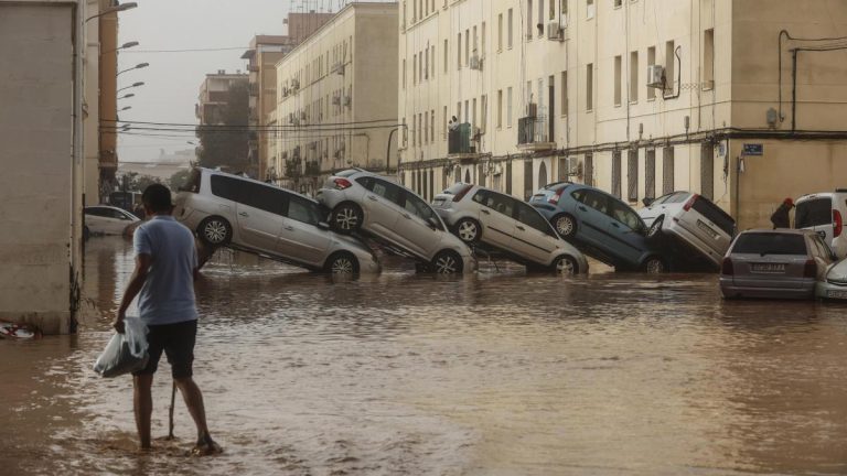 espacios seguros para la evacuación, cámaras y avisos sonoros
