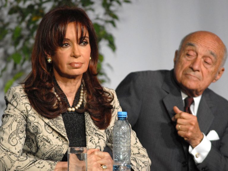 por una denuncia contra Cristina y Eskenazi, la jueza Preska podría revocar su fallo contra argentina por u$s 16.000 millones