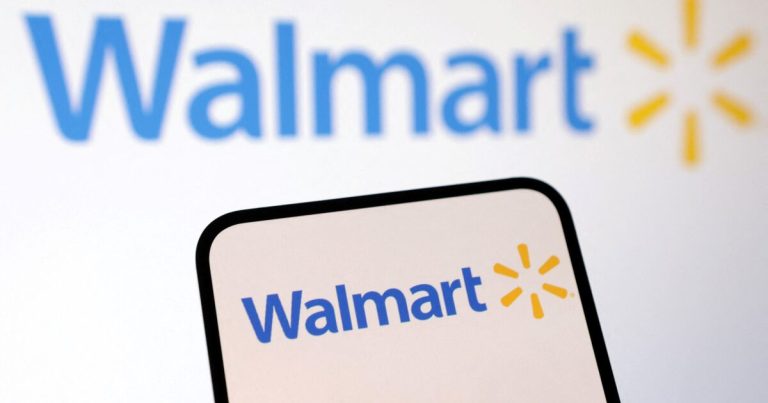 Acciones de Walmart caen más de 6% tras reporte trimestral