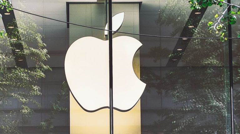 Apple-DEI