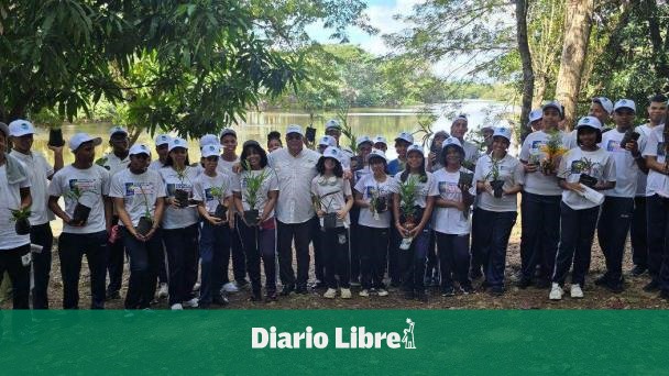 Autoridades desarrollan jornada de reforestación en San Luis