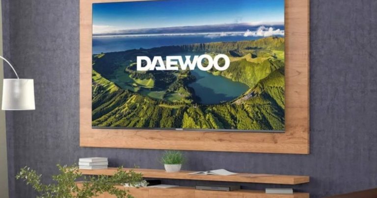 Daewoo entra de lleno en la lucha rebajando drásticamente su nueva Smart TV QLED de 65 pulgadas