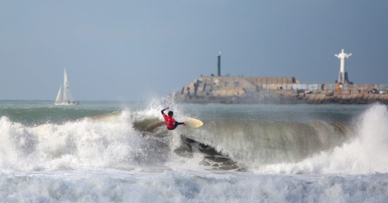 De la arena al agua: el deporte se vive en las playas de Mar del Plata :: Olé