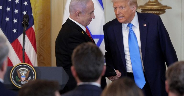 Donald Trump promete que Estados Unidos tomará el control de la Franja de Gaza