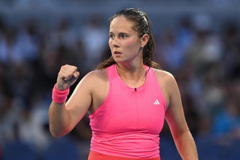 El Abierto de Abu Dabi pide disculpas a la rusa Kasatkina a la que presentó como española