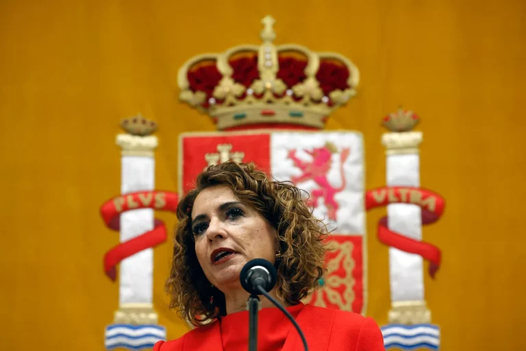 Enjuague ineficiente de la deuda autonómica