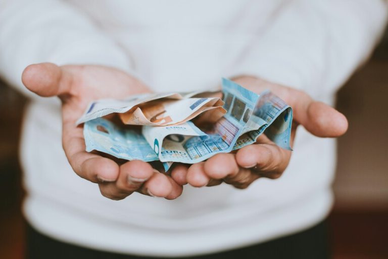 Estas son las deducciones más comunes que te puedes aplicar en la Renta. Te pueden hacer ahorrar mucho dinero