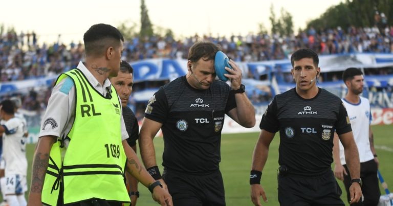 Falcón Pérez, un árbitro con sentido común :: Olé