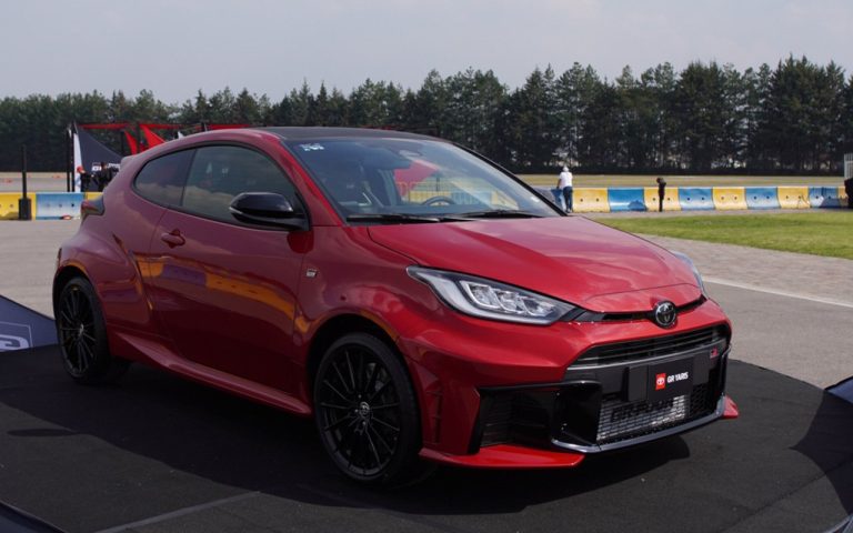 GR Yaris 2025, un auto emocionante que genera felicidad y pasión por la velocidad