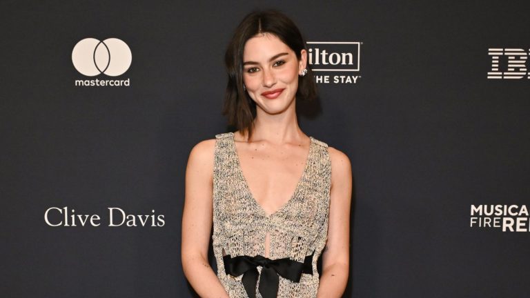 Gracie Abrams, o el ascenso de lo ‘effortless’ en las alfombras rojas