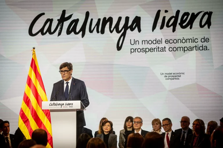 Illa presenta un plan de 18.500 millones para que Cataluña "recupere  el liderazgo económico"