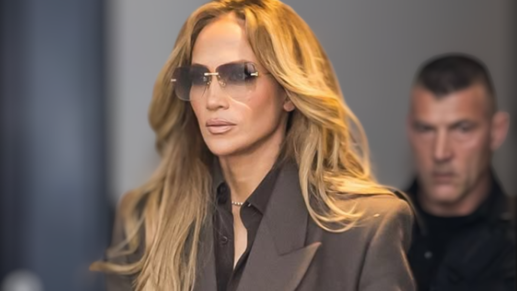 JLo rompe el silencio sobre la muerte del celebrity hairstylist, Jesús Guerrero
