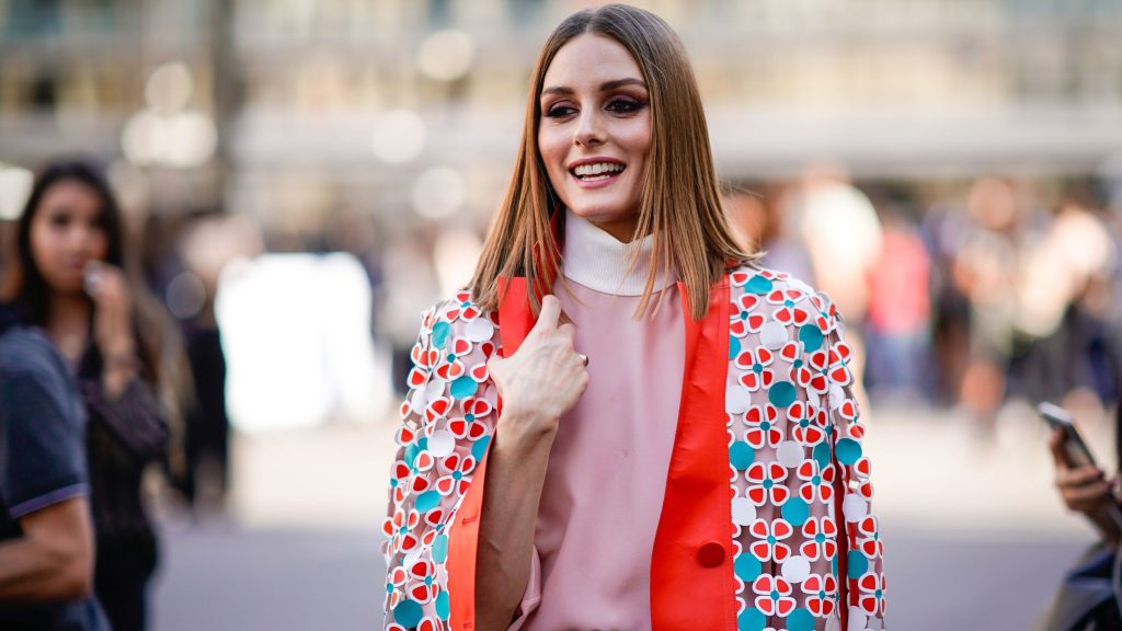 Kimonos y chaquetas ligeras para invitadas: las prendas de entretiempo que necesitas para completar tu look de invitada