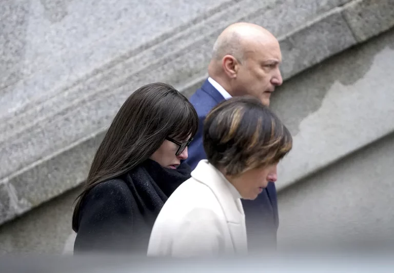 La declaración de Jéssica R. acerca a Ábalos a la cárcel: "Me dijo que eligiera un piso y elegí uno cerca de Ferraz"