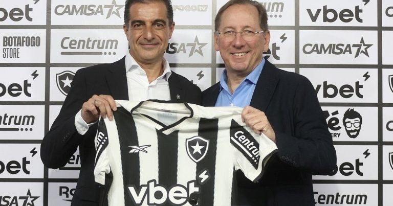 La presentación del nuevo DT de Botafogo un día despues de perder la final con Racing :: Olé
