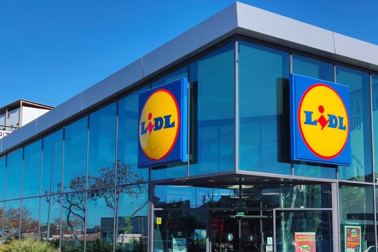 Lidl triunfa con este modelo con carga inalámbrica y altavoz Bluetooth integrado