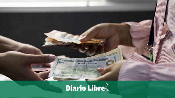 Limitada la venta de dólares al público