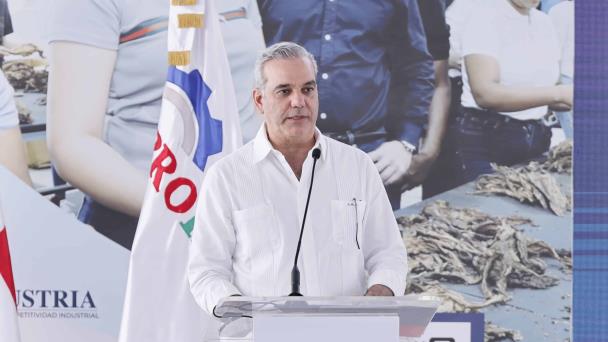Luis Abinader reafirma su compromiso con el control migratorio