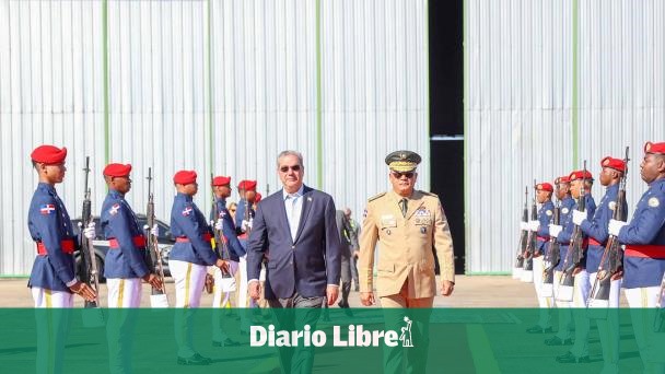 Luis Abinader viaja a Uruguay para toma de posesión