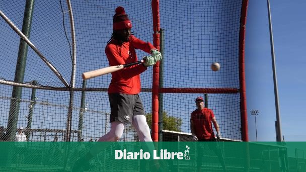 MLB: De la Cruz dice se siente una nueva vibra en Cincinatti