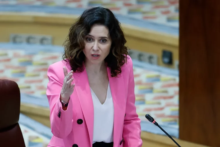 Madrid coloca 1.000 millones en deuda a largo plazo para proyectos sociales y 'verdes'