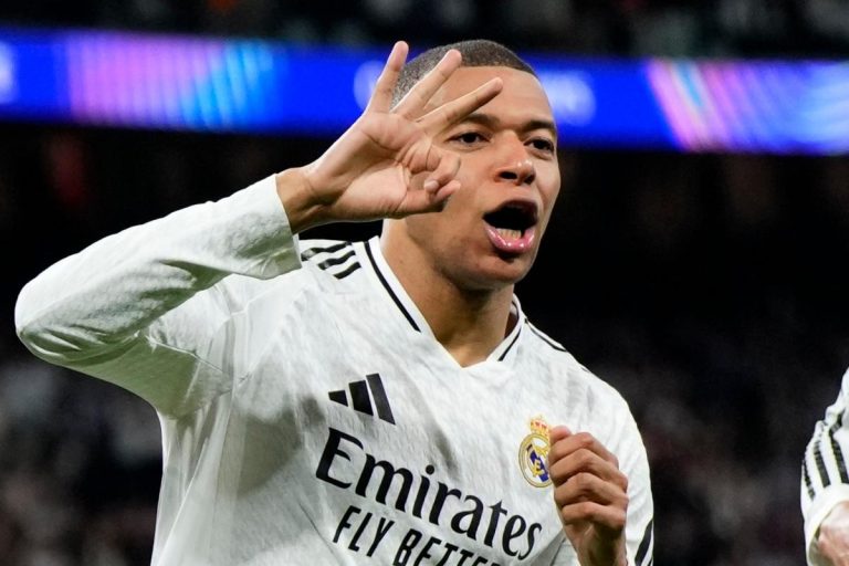 Mbappé ya mejora a Cristiano