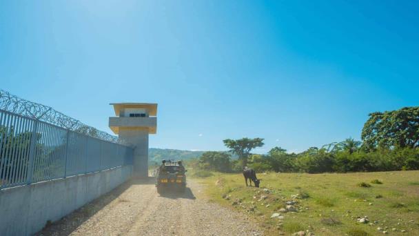 Muro fronterizo: Gobierno anuncia ampliación