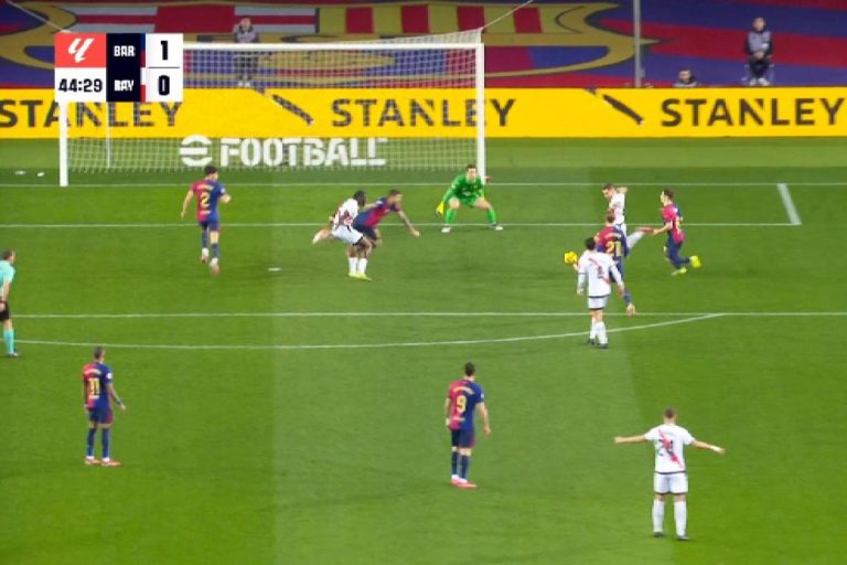 Pérez Burrull sobre el gol anulado al Rayo: "Nteka no bloquea a Iñigo Martínez"