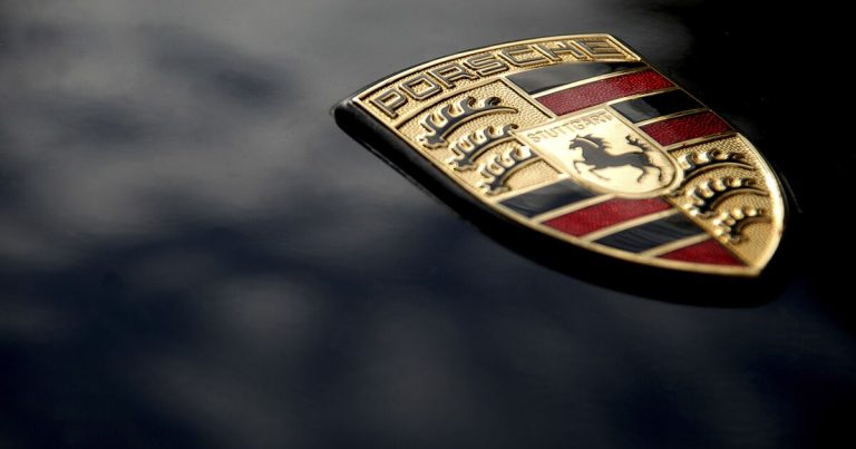 Porsche se alista para "pasar tijera" a 1,900 puestos de trabajo
