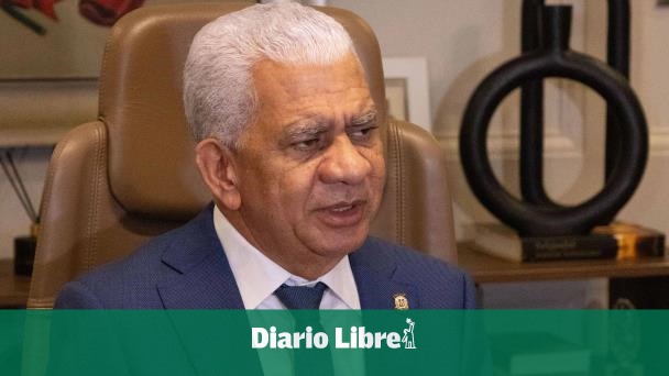 Presidente del Senado aboga por ley para castigar la difamación