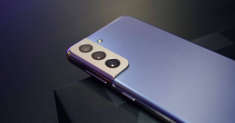 Samsung no pierde el tiempo y responde en el mismo día a Xiaomi con la rebaja del móvil Galaxy A55